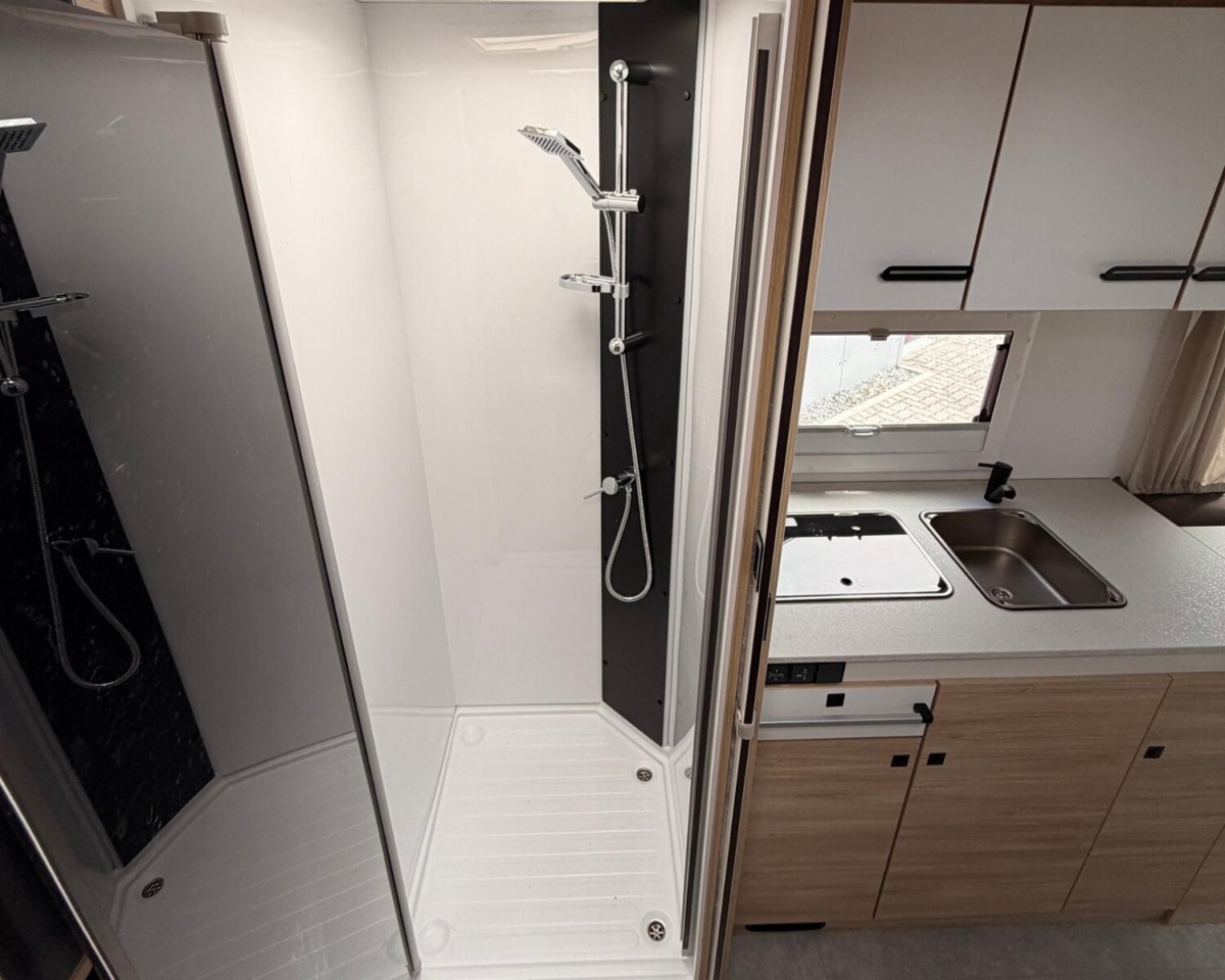 Challenger Bild 25