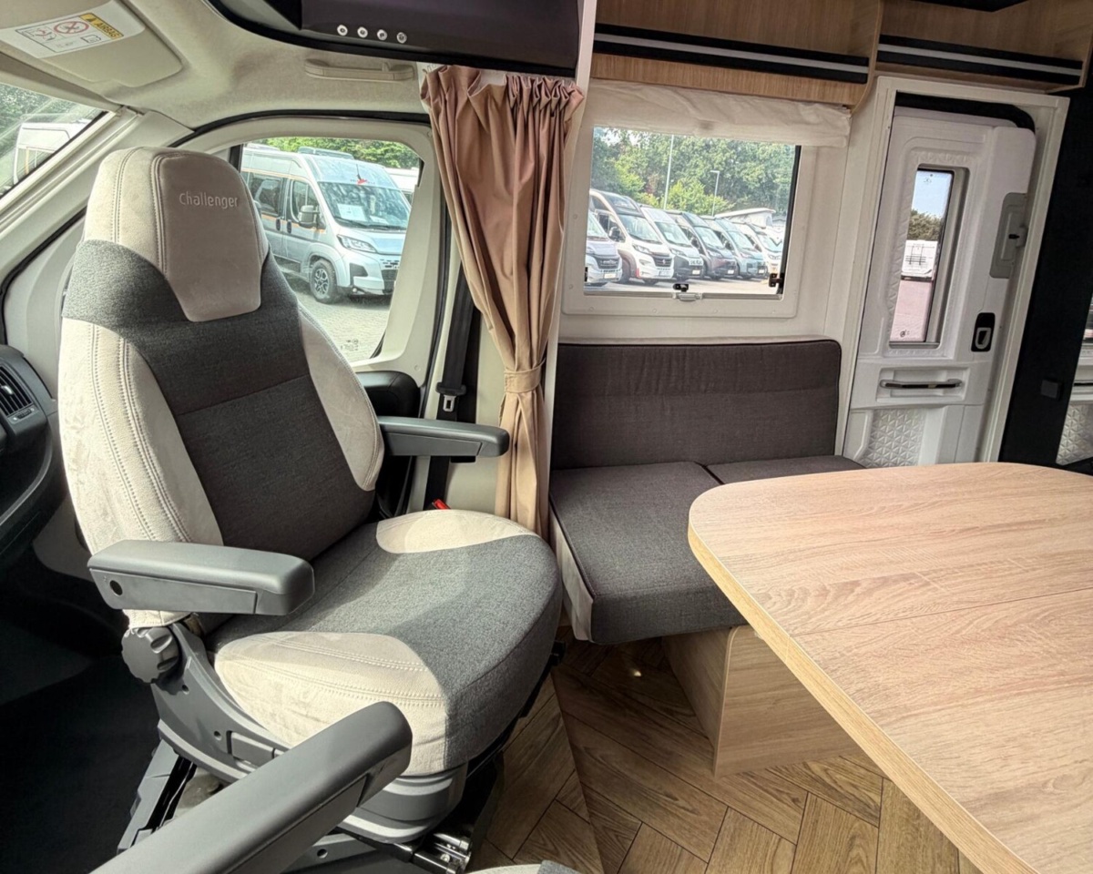 Challenger Bild 20