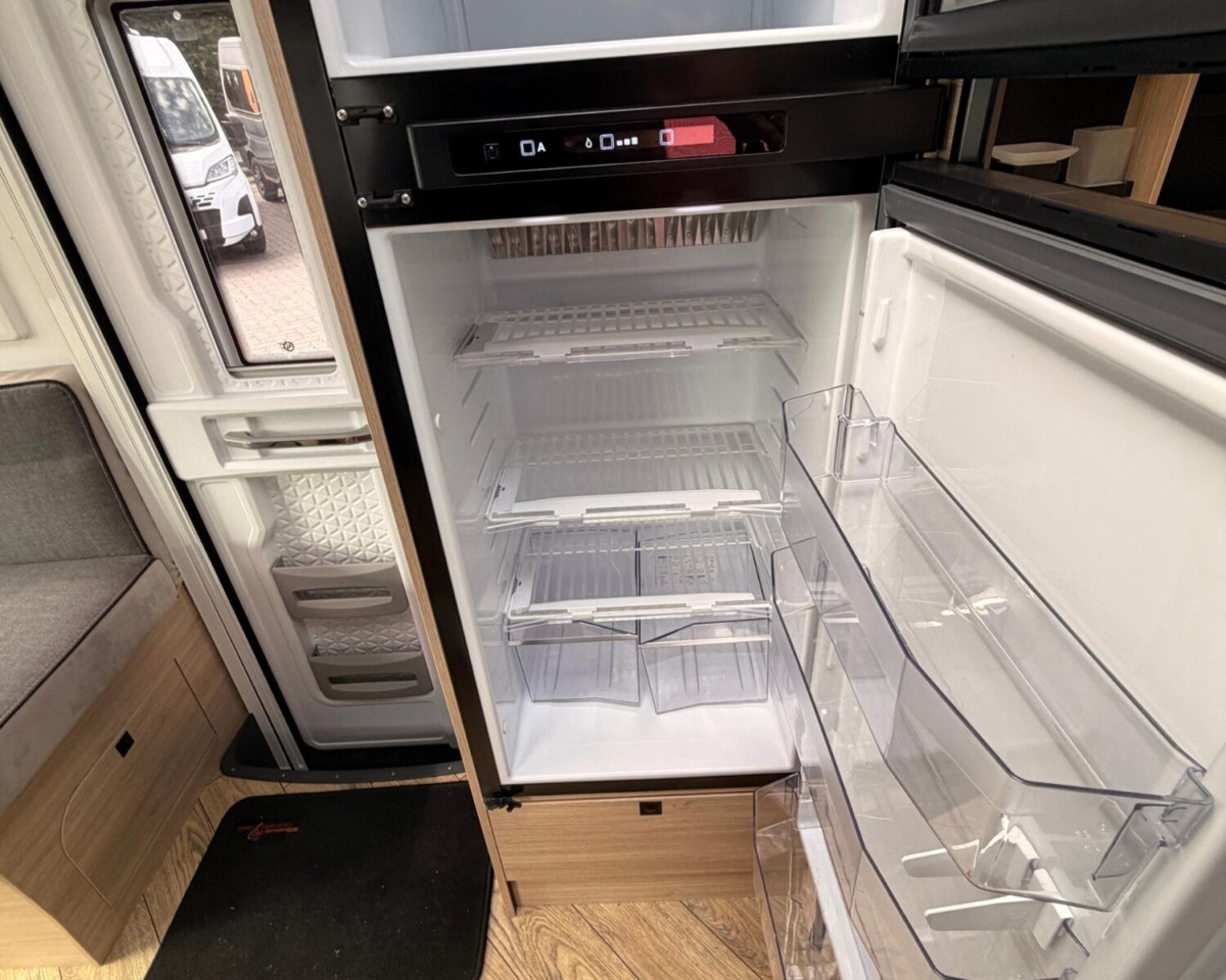 Challenger Bild 24