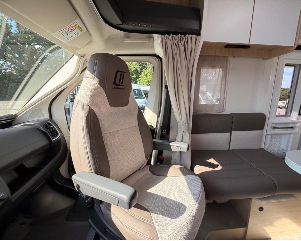 Challenger Bild 23