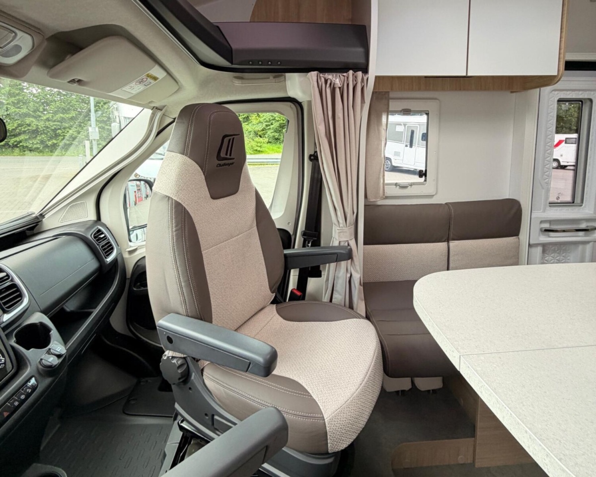 Challenger Bild 21