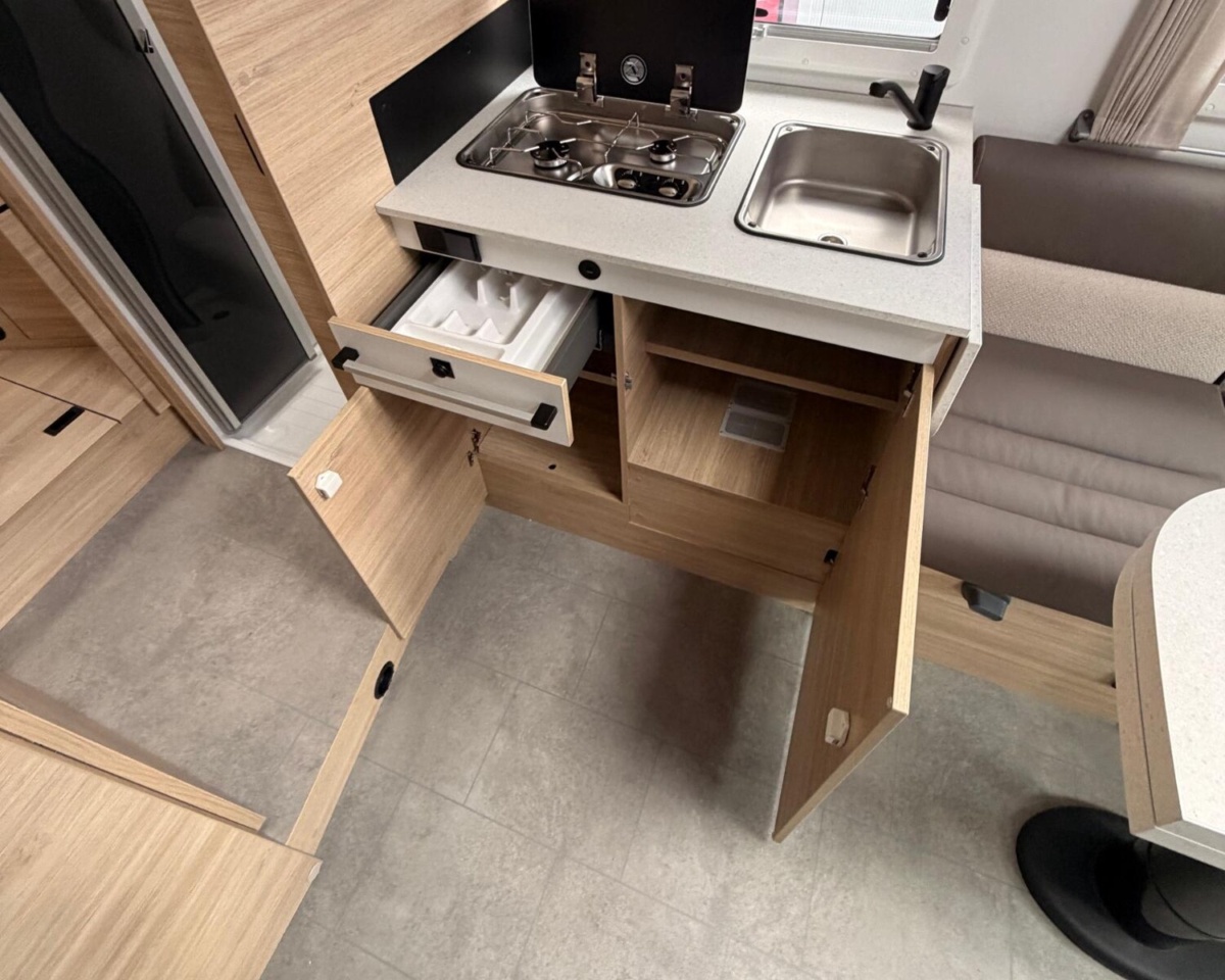 Challenger Bild 24