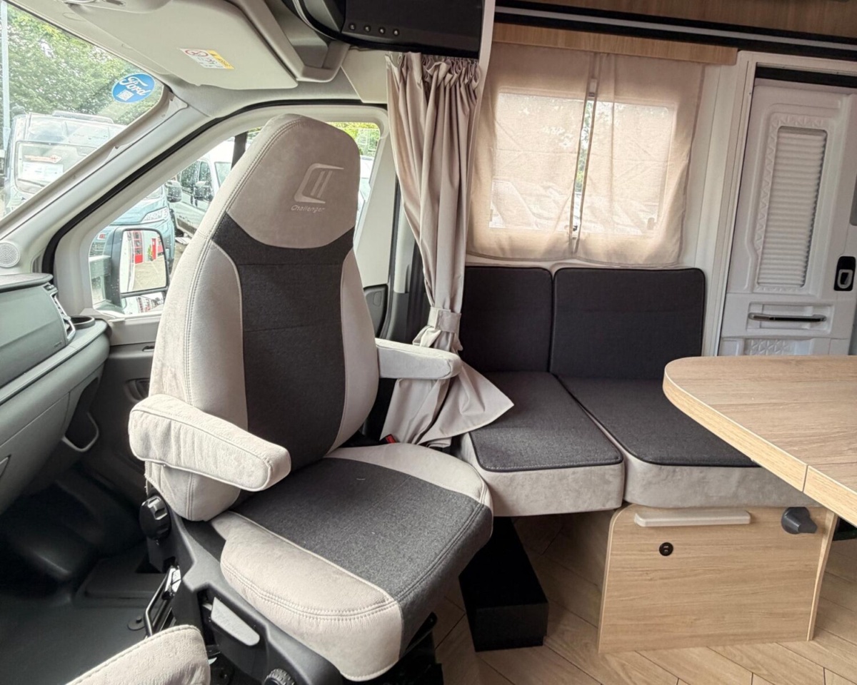 Challenger Bild 23