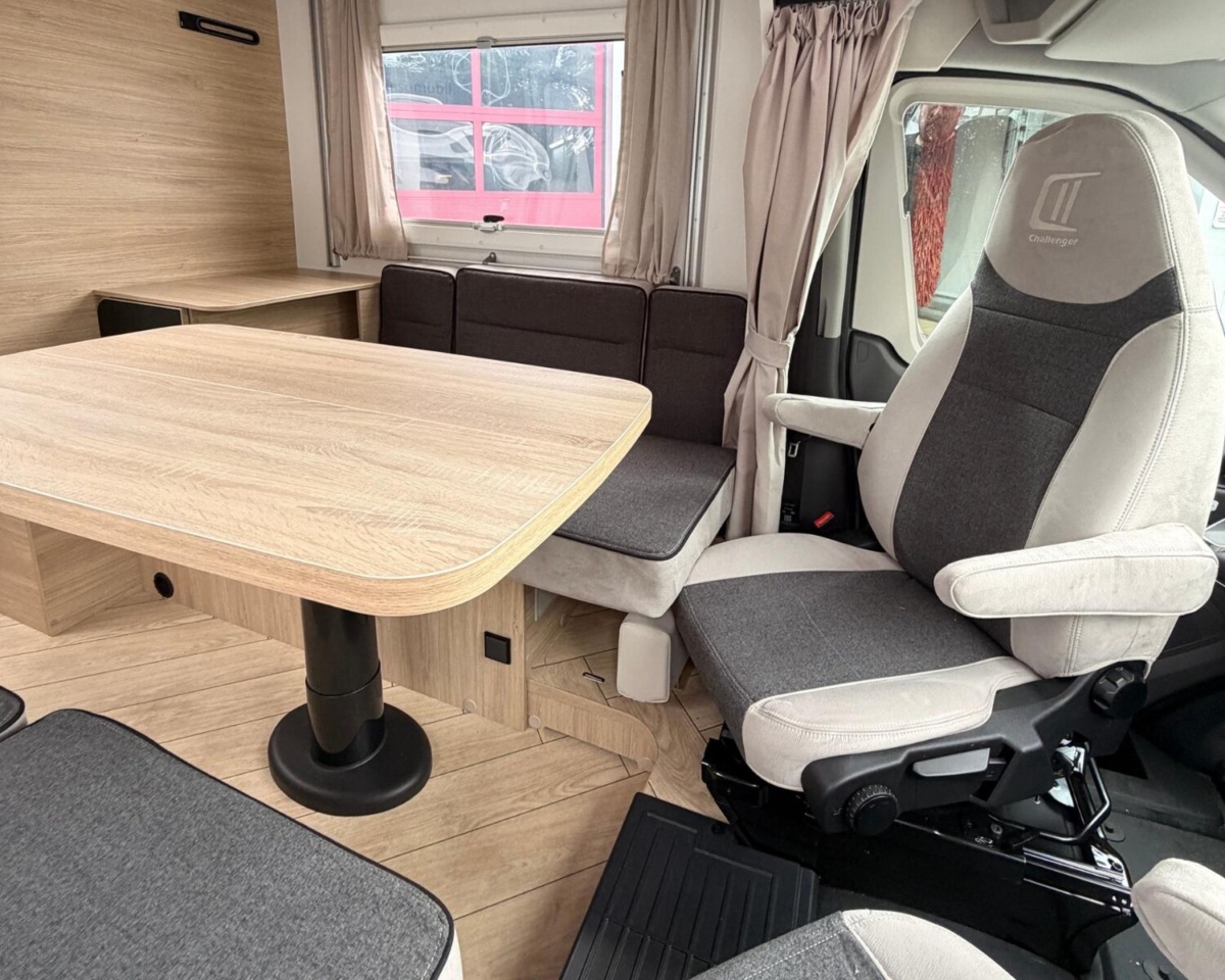 Challenger Bild 21