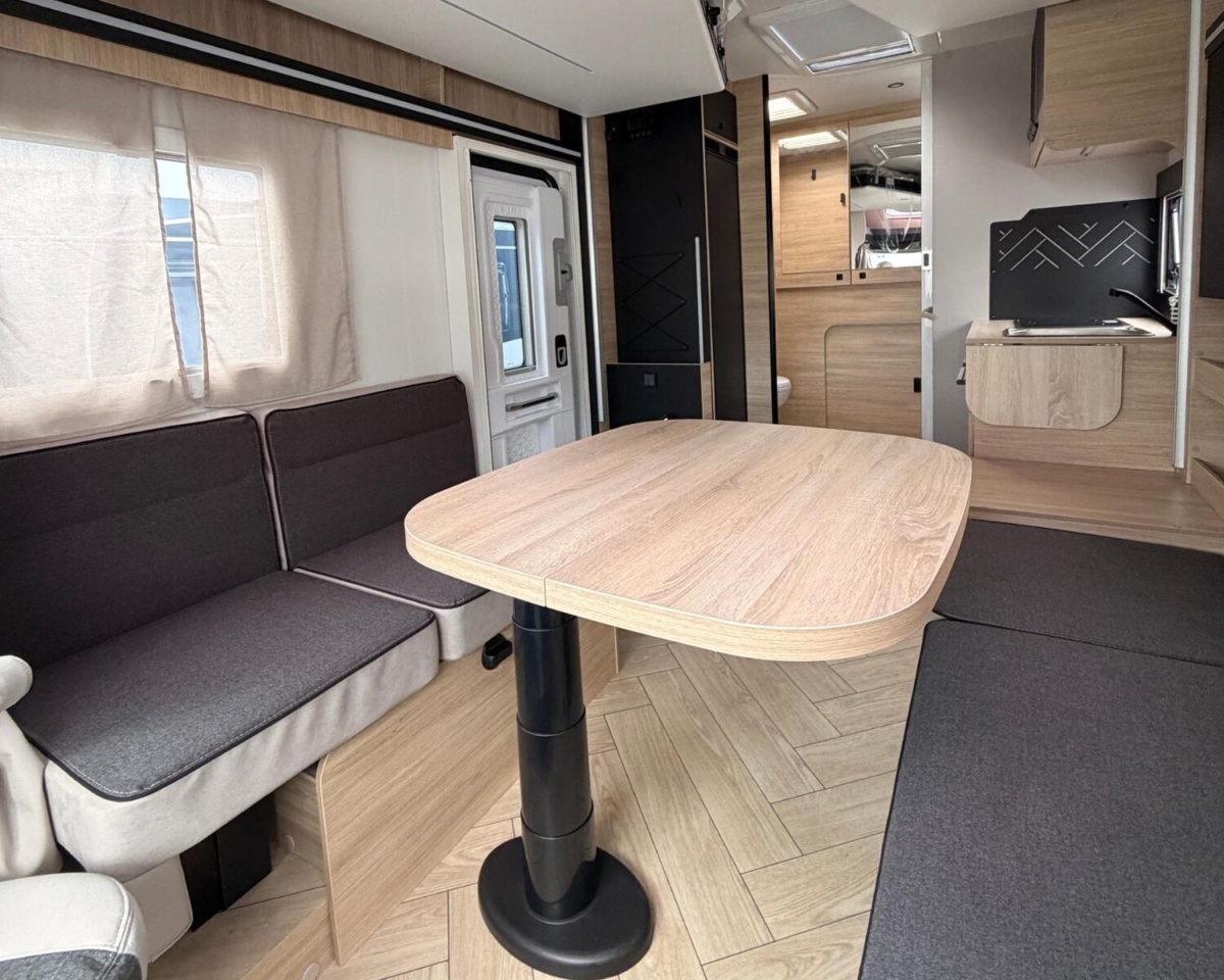 Challenger Bild 25