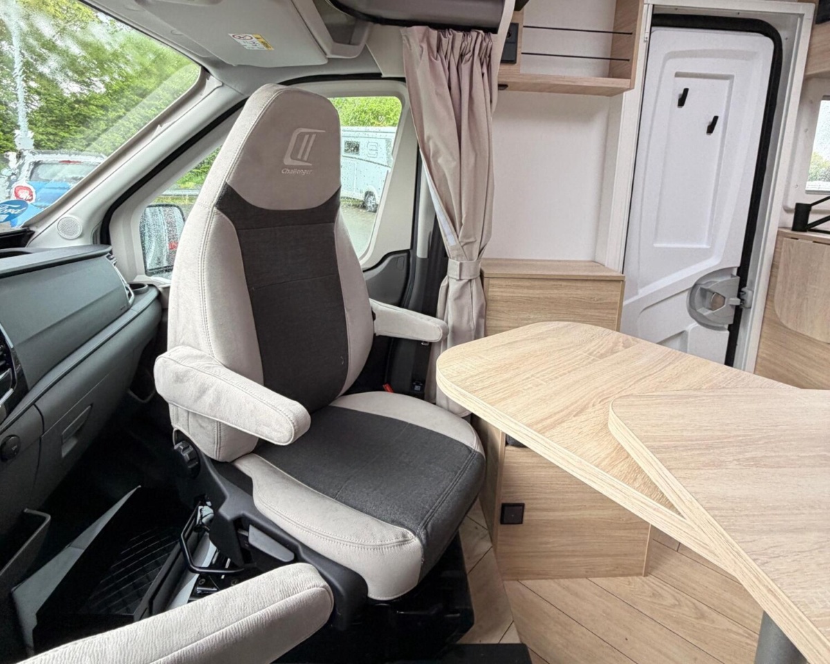 Challenger Bild 18