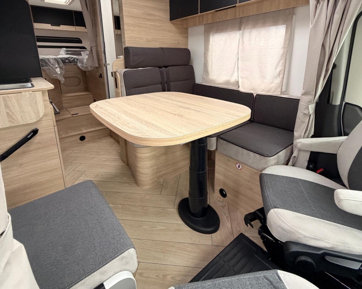 Challenger Bild 15